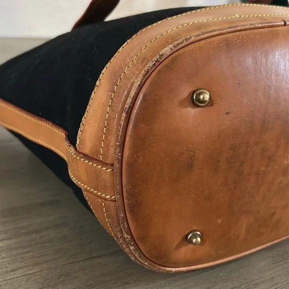 Vintage Dooney & Bourke Cabriolet Black Canvas / Leather Trim Bucket Bag - Picture 10 of 12